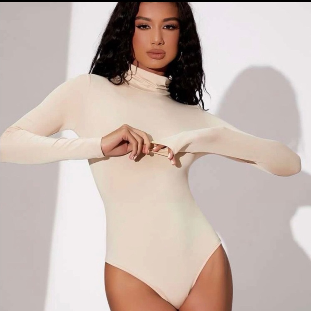 SHEIN Mock Neck Long Sleeve Bodysuit